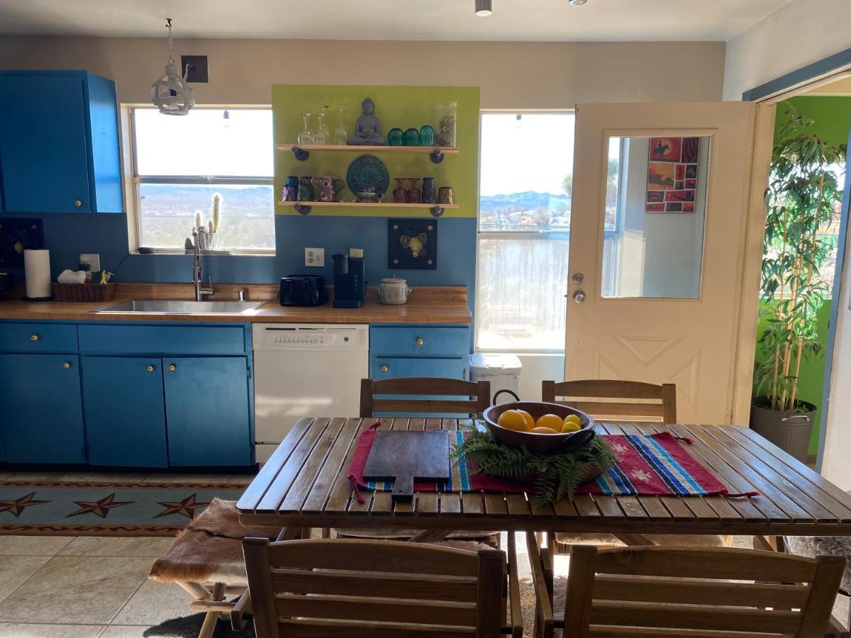 Desert Oasis - Joshua Tree Peaceful Retreat Home 야카밸리 외부 사진