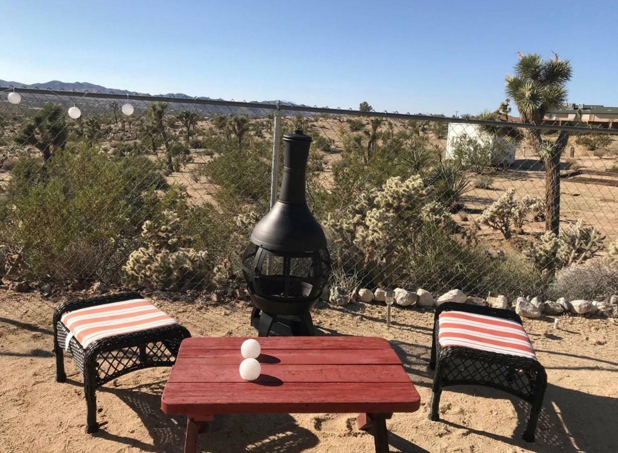 Desert Oasis - Joshua Tree Peaceful Retreat Home 야카밸리 외부 사진